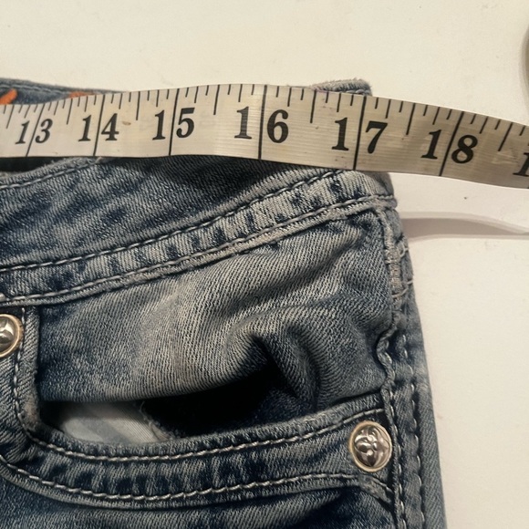 Y2K Rock Revival Essie Rhinestone Embellished Low Rise Flare Leg Jeans Sz 31 - Picture 11 of 12